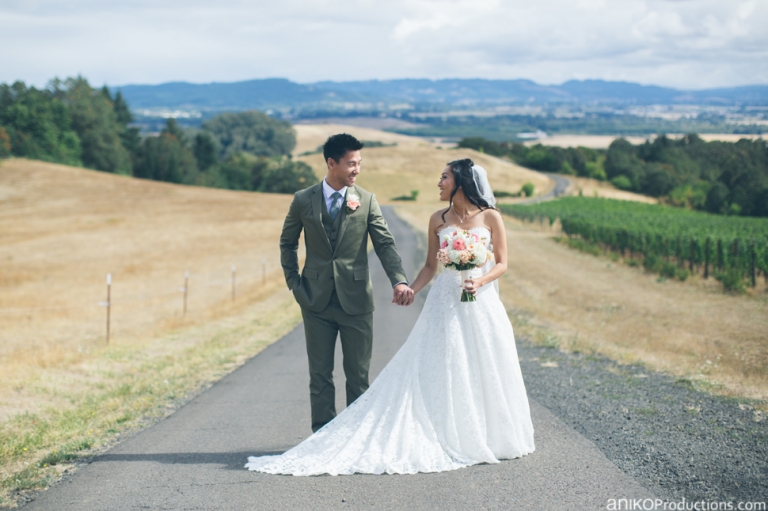 youngberg-hill-winery-bed-breakfast-wedding-photos-oregon22