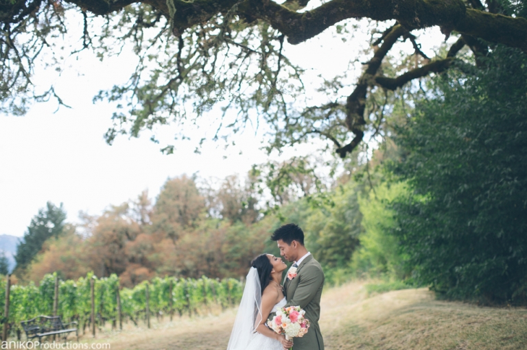 youngberg-hill-winery-bed-breakfast-wedding-photos-oregon44